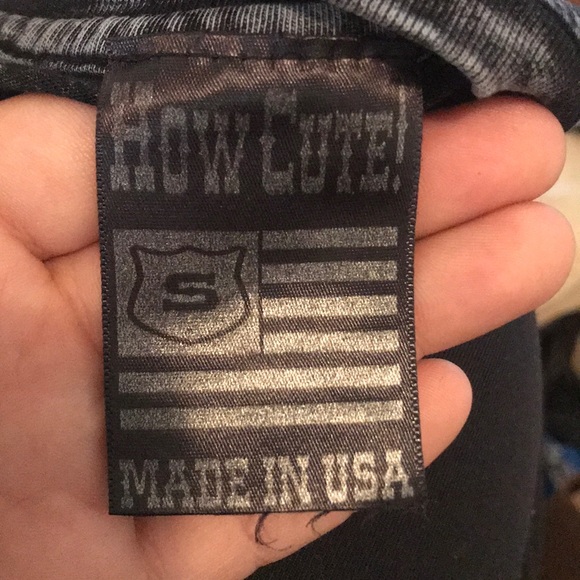 Sequin Cross V neck Shirt - Picture 4 of 4